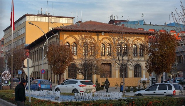 Asırlık taş bina kütüphane olarak hizmet verecek