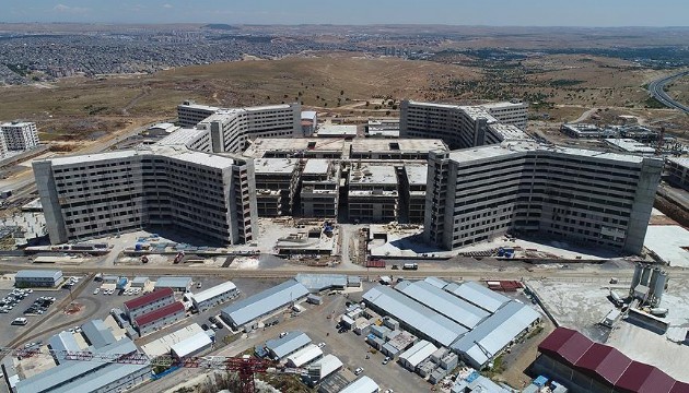 Gaziantep Şehir Hastanesi hasta kabule başladı