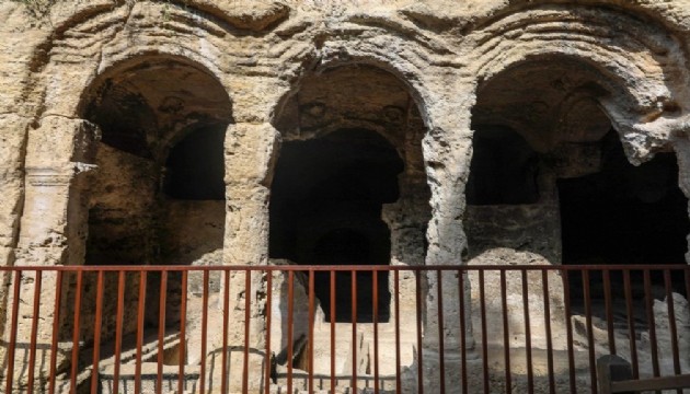 Hatay'da 2 bin yıllık yapılar sapasağlam ayakta