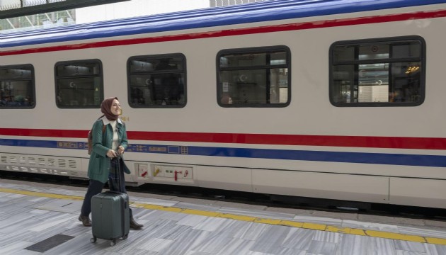 Türkiye'nin yeni turistik treni sefere çıktı