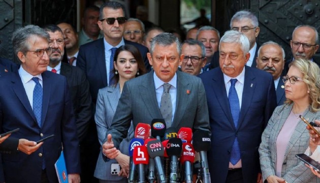 CHP lideri küresel zirveye katılacak