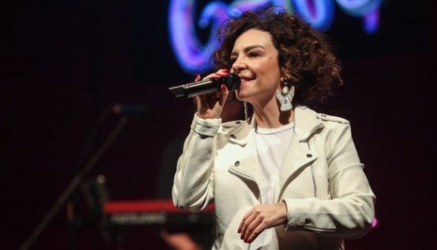 Fatma Turgut'tan online konser