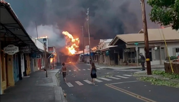 Hawaii cehenneme döndü!