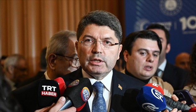 Bakan Tunç: Ülkemizde çıplak arama yok
