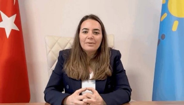 Ayyüce Türkeş çakarlı araçla kokoreç yemeye gitti