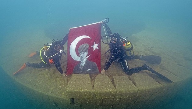 Van Gölü'nde Cumhuriyet kutlaması