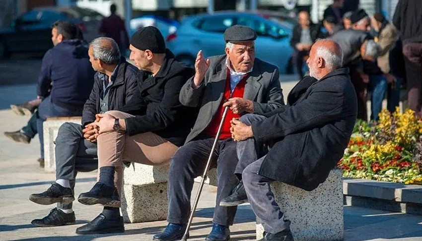 Türkiye'de yaşlı nüfus oranında tarihi rekor: Yüzde 11,1'e ulaştı