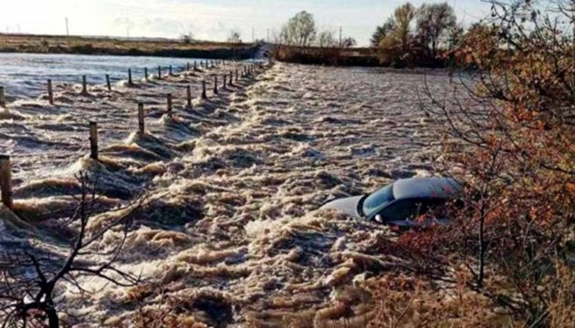 Yunanistan'da sel felaketi: 1 ölü