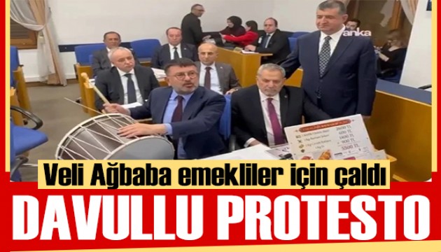 Veli Ağbaba'dan davullu tepki: Emeklinin sesini duyun