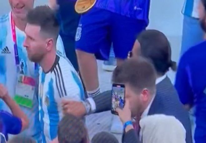 Nusret'in Messi'yi kolundan çekiştirdiği görüntüler gündem oldu