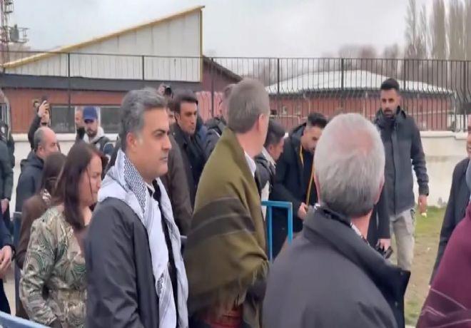 DEM'in Nevruz kutlamasında gerginlik 